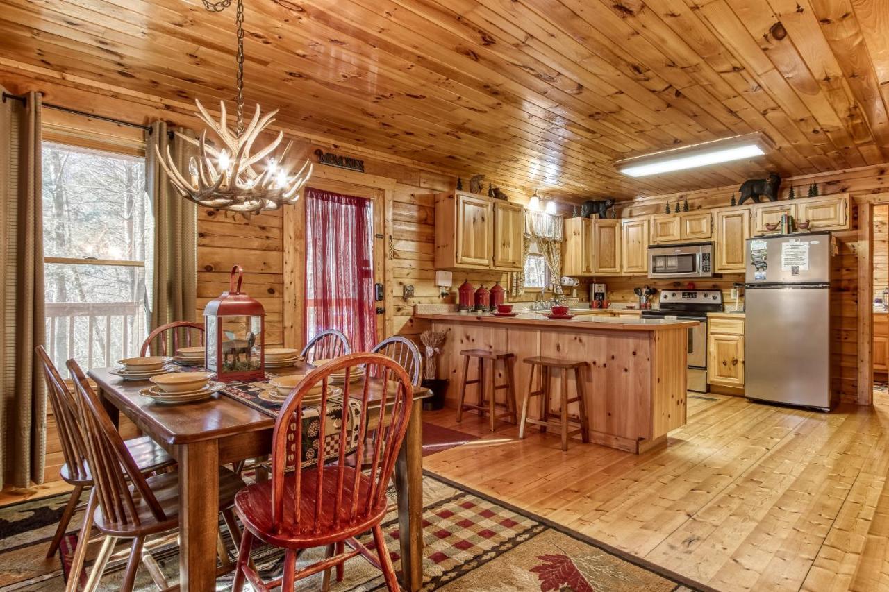 Magical Moments, Hot Tub, Wifi, 1089 Free Tickets Each Paid Day, Dollywood And More Gatlinburg Buitenkant foto
