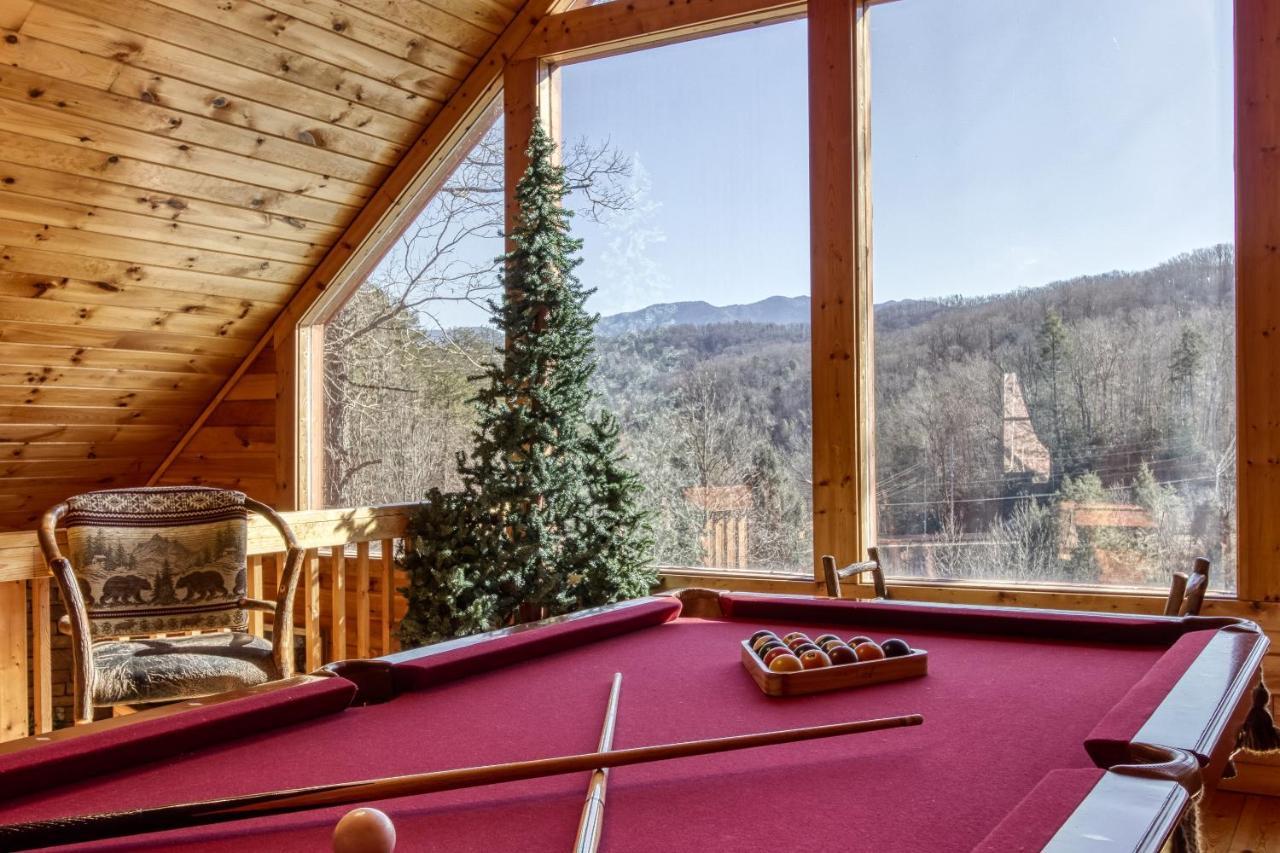 Magical Moments, Hot Tub, Wifi, 1089 Free Tickets Each Paid Day, Dollywood And More Gatlinburg Buitenkant foto