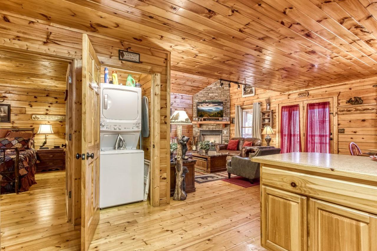 Magical Moments, Hot Tub, Wifi, 1089 Free Tickets Each Paid Day, Dollywood And More Gatlinburg Buitenkant foto